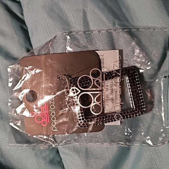 Paparazzi: World FRAME-ous, Purple - Picture 3 of 3